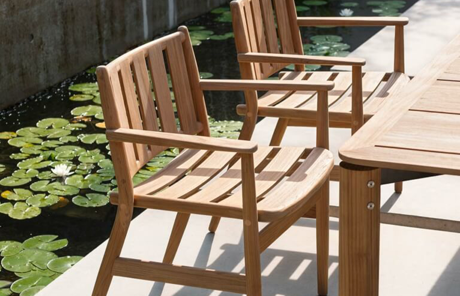 sancilio evotech molfetta - ambientazione outdoor arredo giardino sedie sedute poltrone divani complementi lounge sostenibilità RODA