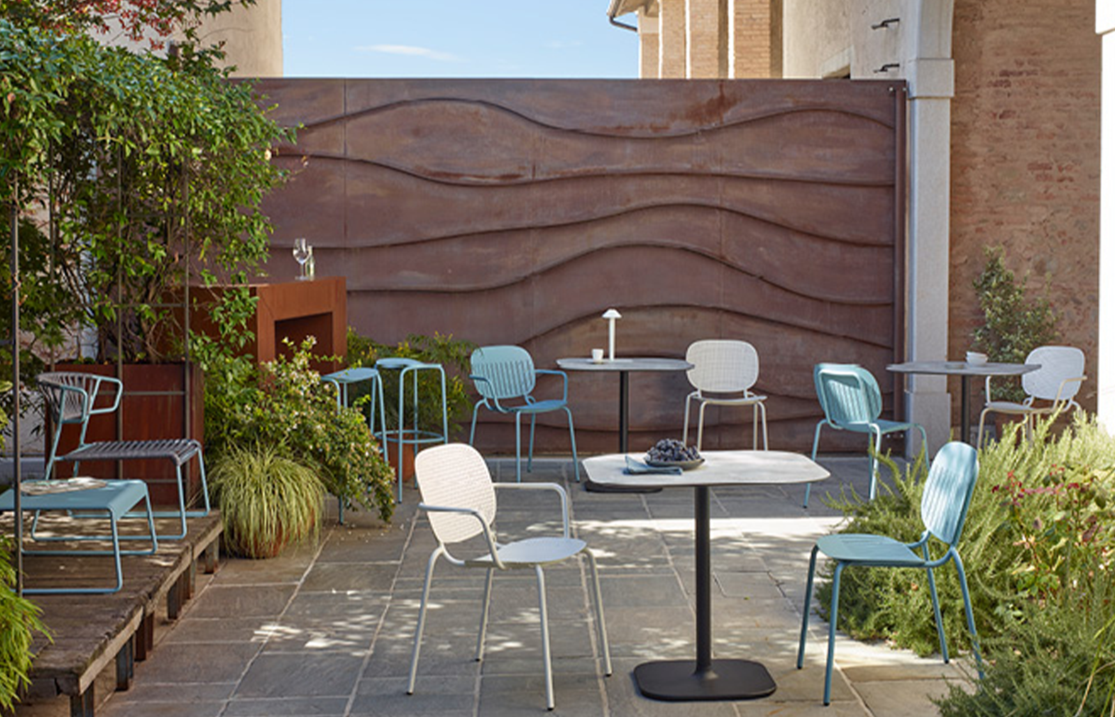 sancilio evotech molfetta - ambientazioni outdoor arredo giardino sedie sedute poltrone divani complementi lounge SCAB